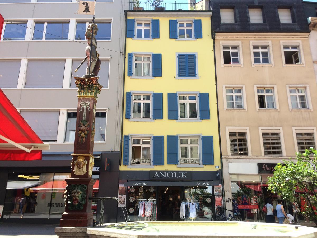 Apartment In Swiss - Barfüsserplatz Bar Street